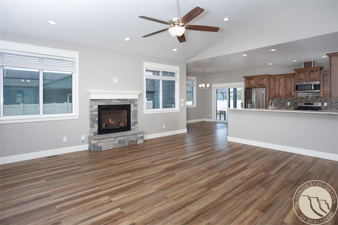 3371 Pipestone Dr