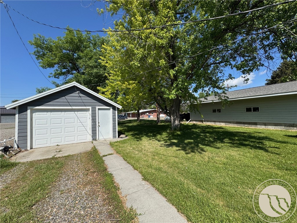 2468 2nd Street