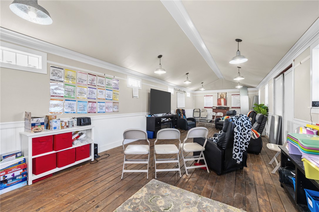 Billings, Montana 59105, United States, 7 Bedrooms Bedrooms, ,4 BathroomsBathrooms,Residential,Active,248980