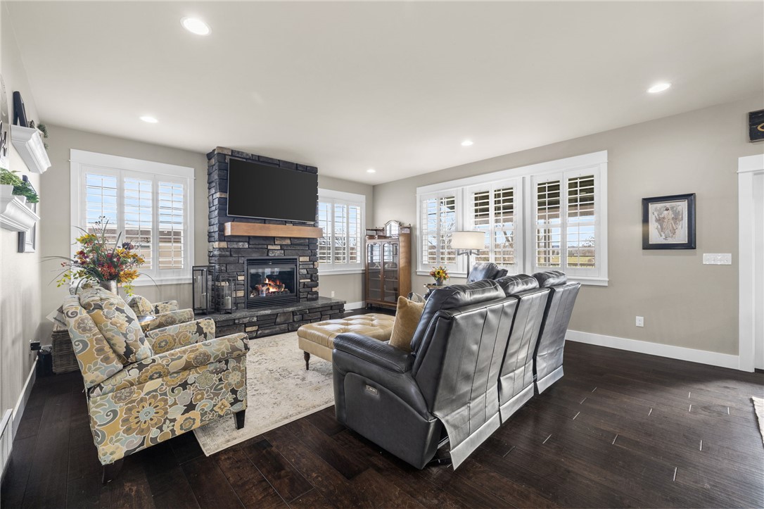 2720 Hummingbird Way