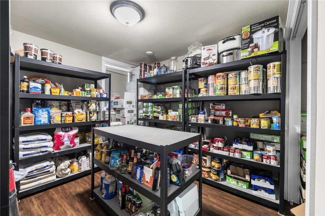 Billings, Montana 59105, United States, 7 Bedrooms Bedrooms, ,4 BathroomsBathrooms,Residential,Active,248980