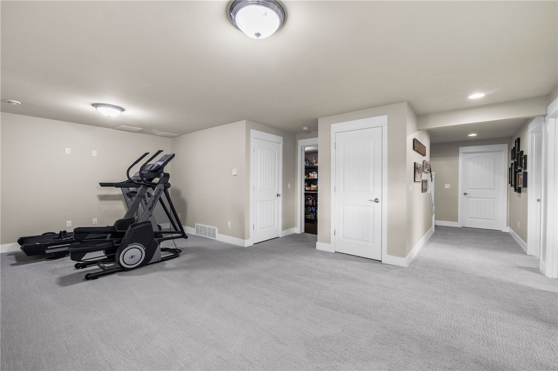 Billings, Montana 59105, United States, 7 Bedrooms Bedrooms, ,4 BathroomsBathrooms,Residential,Active,248980