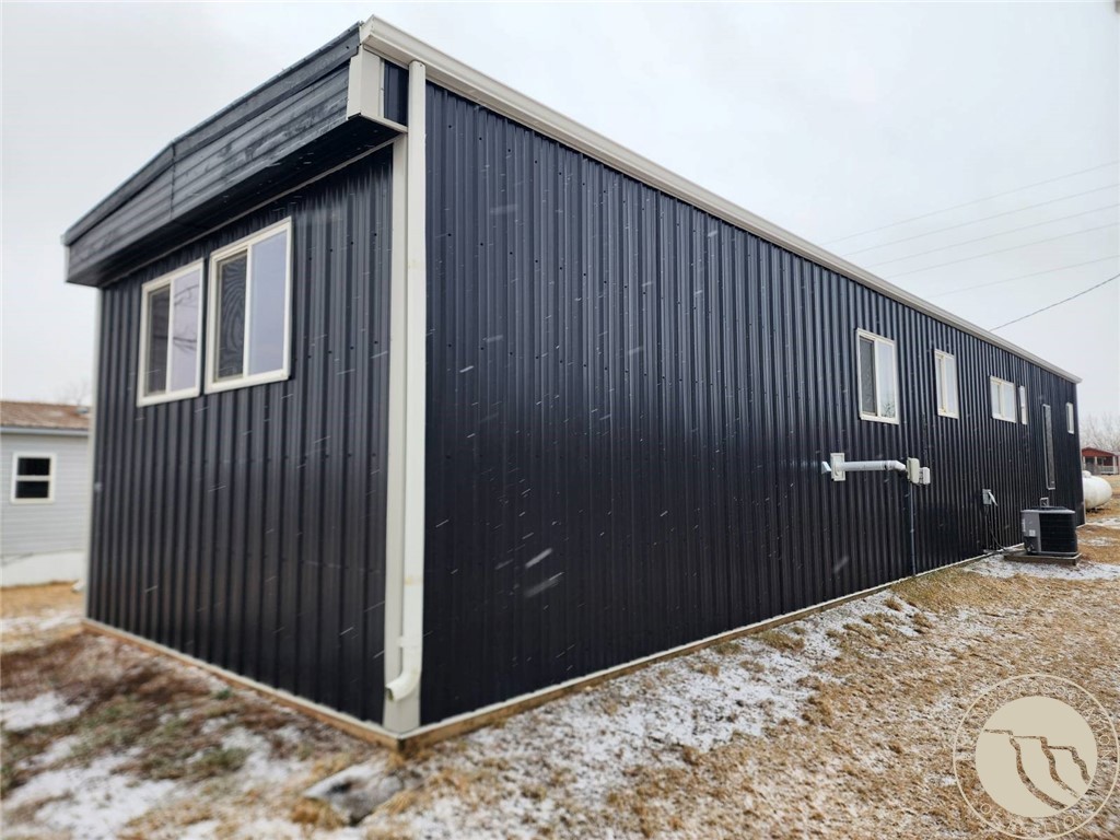 811 MARGUERITE Avenue