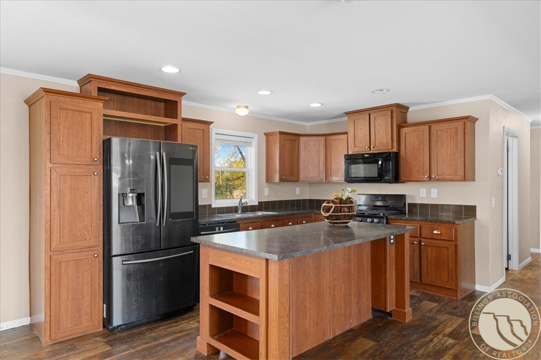 3828 & 3846 Mallard Drive