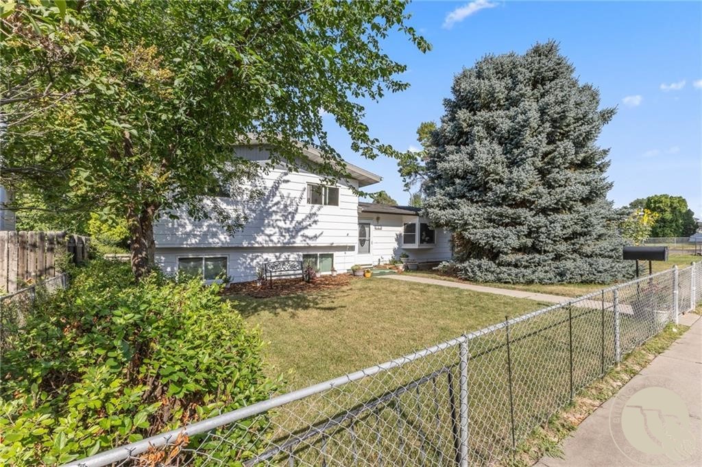 102 S Santa Fe Drive