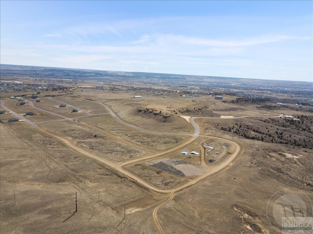 B10 L11 Windy Point Way