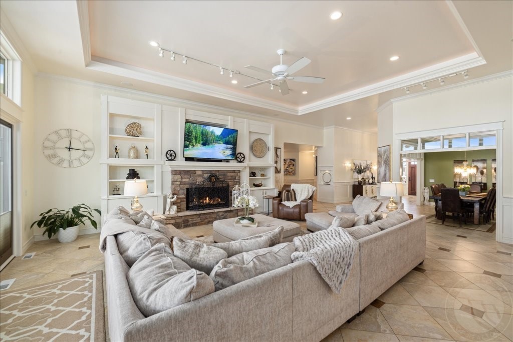5332 Green Teal Drive
