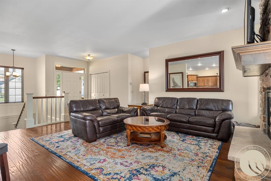 3720 Parkhill Dr.