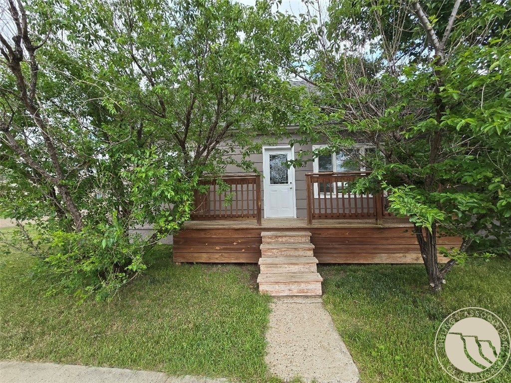 Photo 1 of 28 — 302 S 8th Street E, Baker, MT 59313