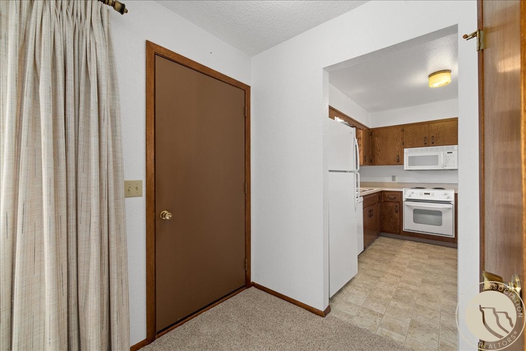 330 31st Street W