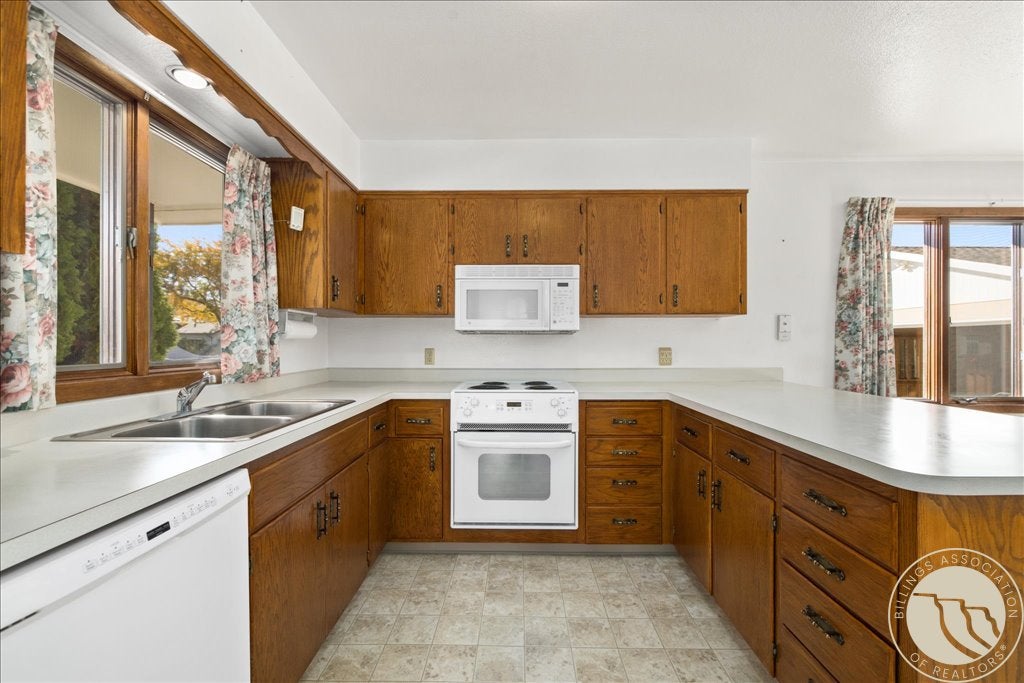 330 31st Street W