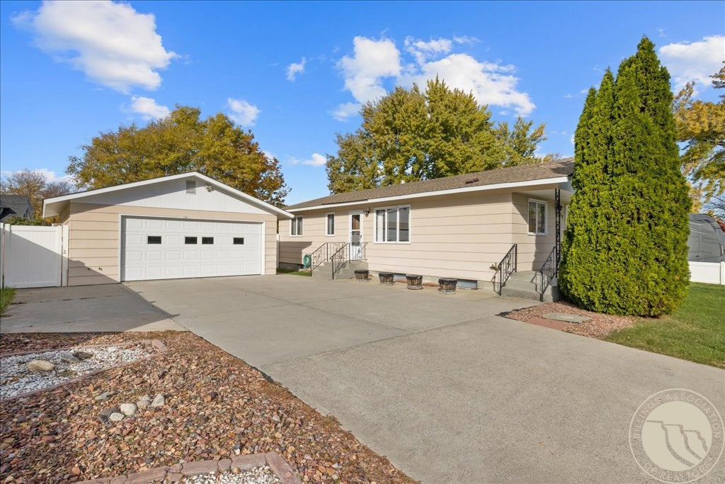 330 31st Street W