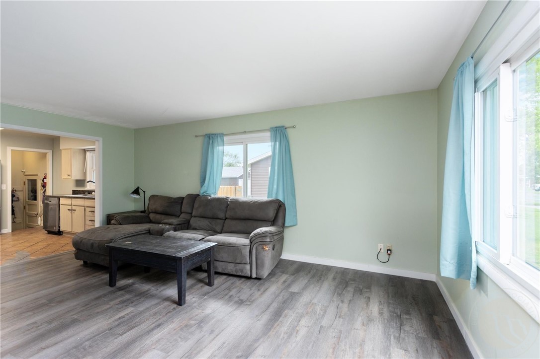 41 S Crestwood