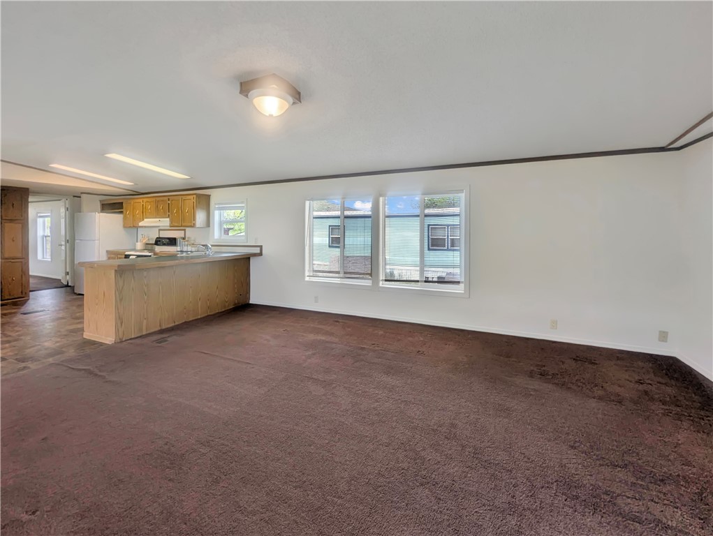 2224 Highway 87 E #206