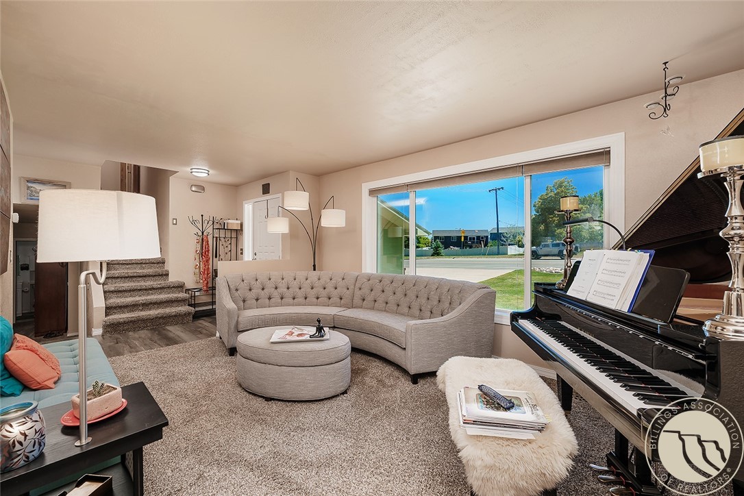 153 W Hilltop Road