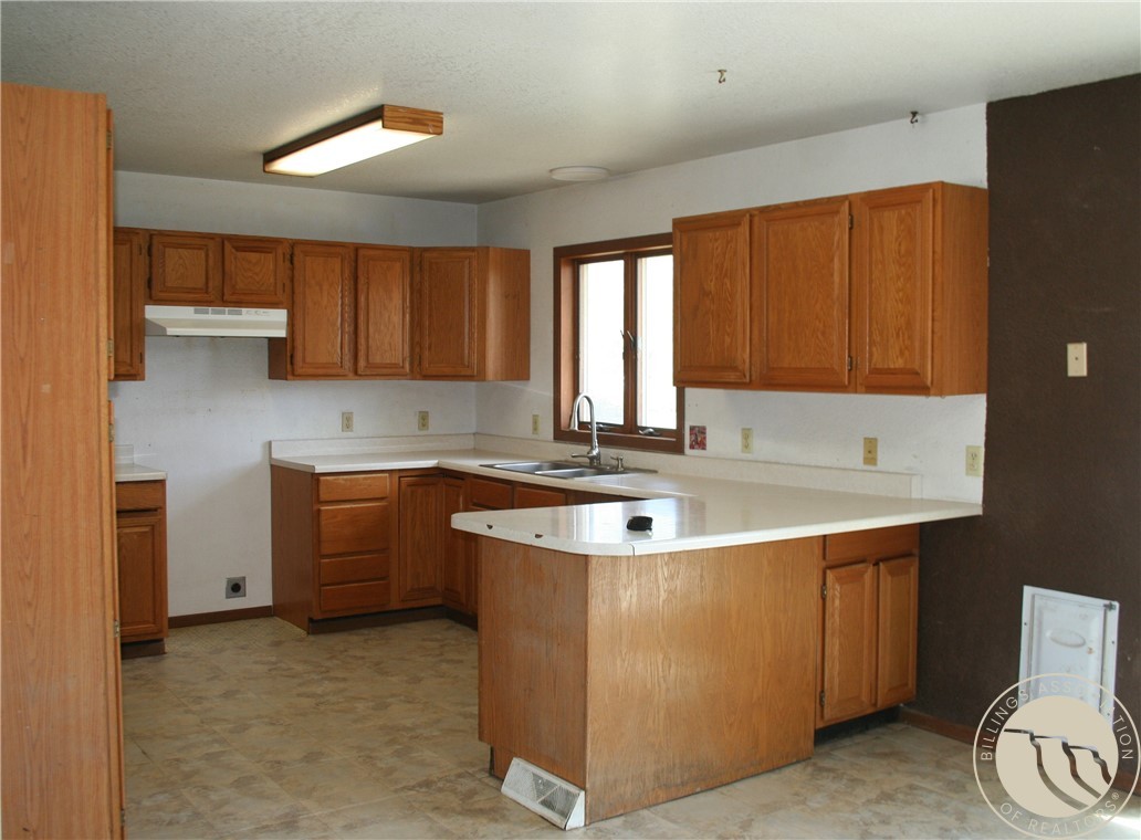 251 E. 1st Ave. N.