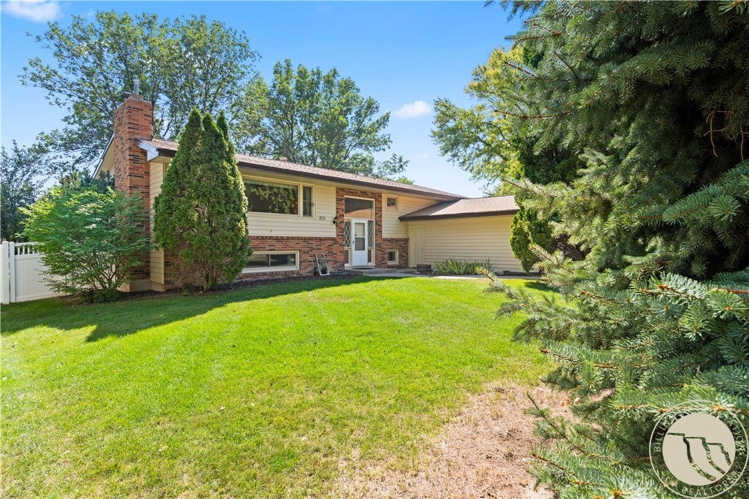 1831 Forest Park Drive