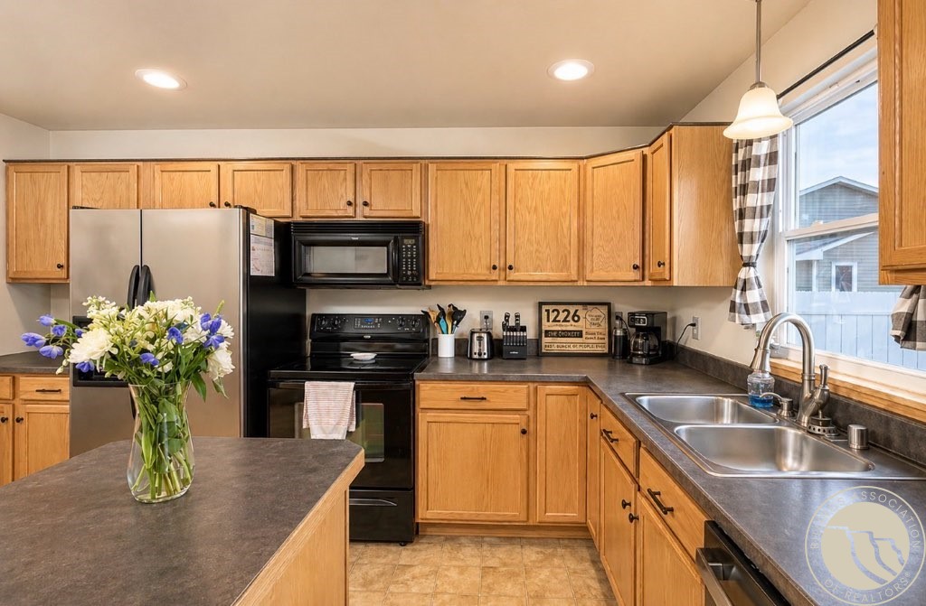 1226 Cottonwood Boulevard 10