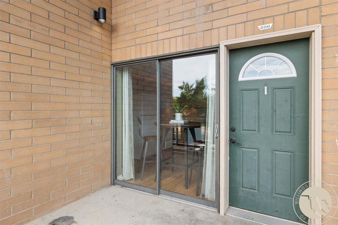 300 N 25th St #206 (B6)