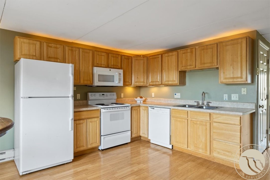 300 N 25th St #206 (B6)