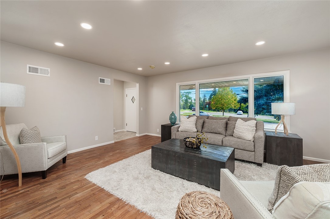 1718 Virginia Lane