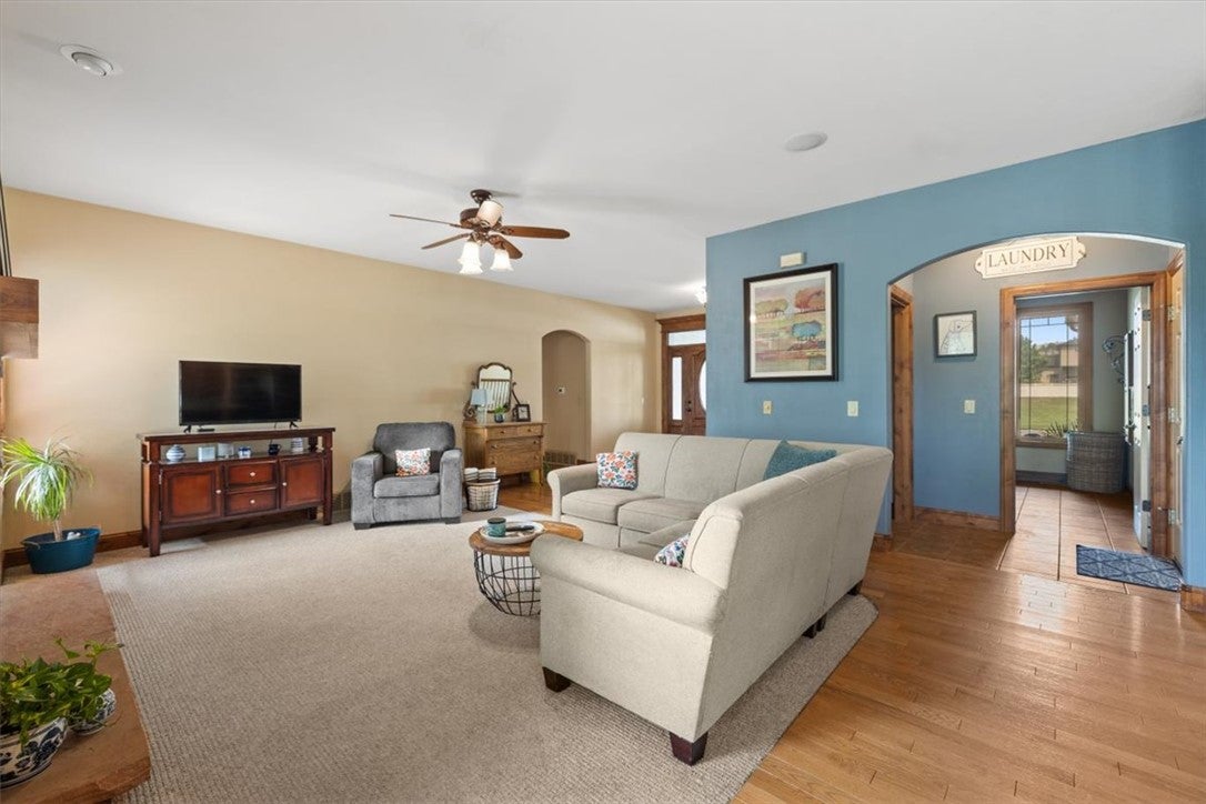 6286 Ironwood Drive