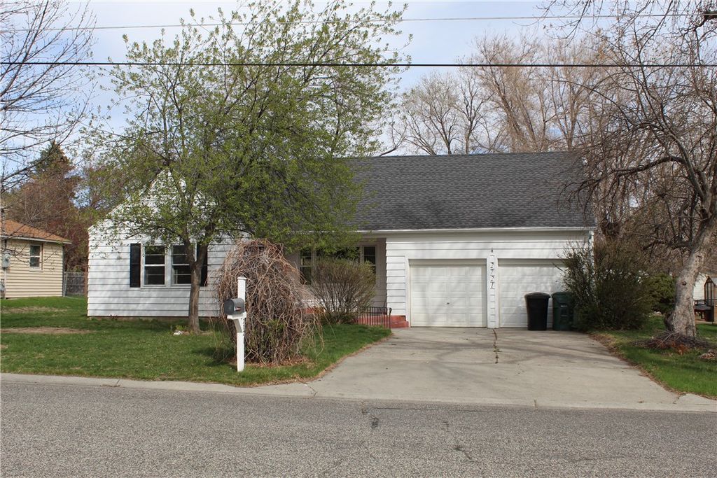 Photo of 2721 Louise Lane, Billings, MT 59102 (MLS # 356984)