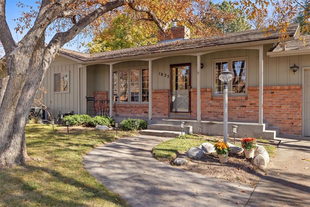 Photo of 1825 28th Street W, Billings, MT 59102 (MLS # 356431)