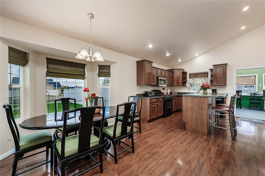 1202 Benjamin Boulevard