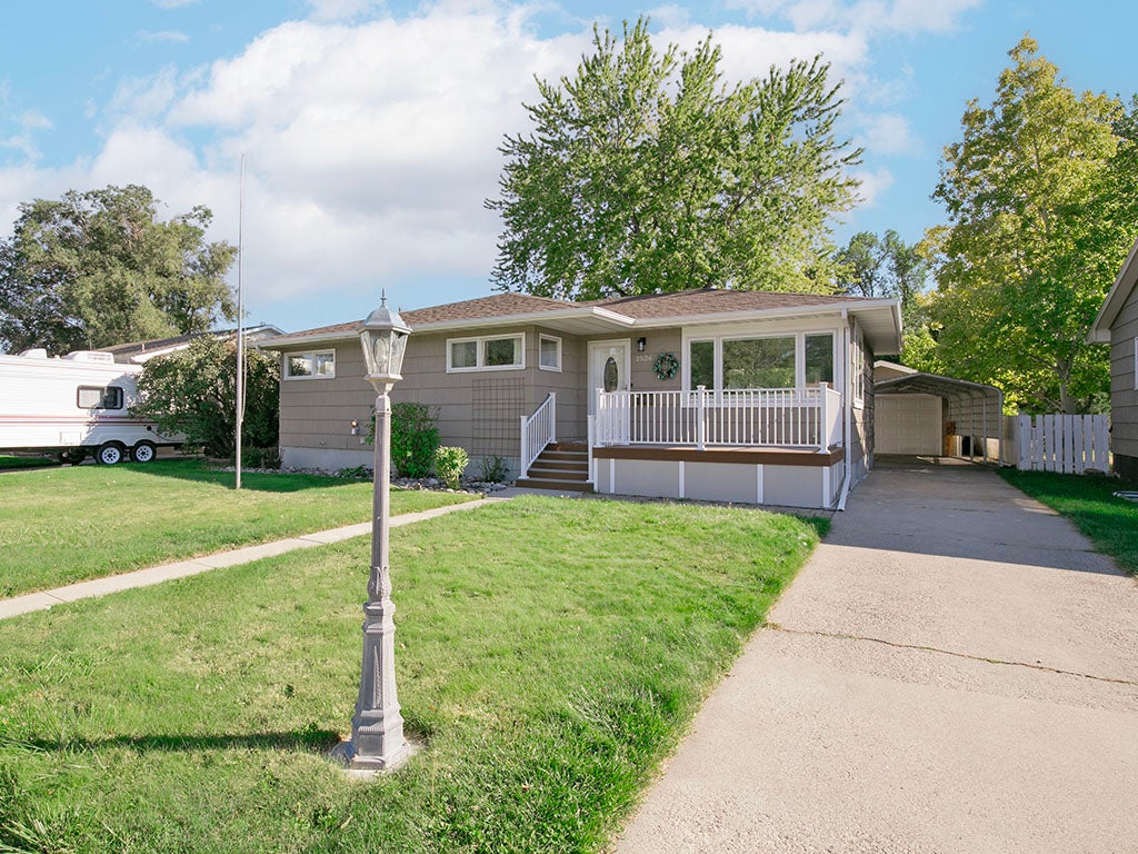 2526 Miles Avenue