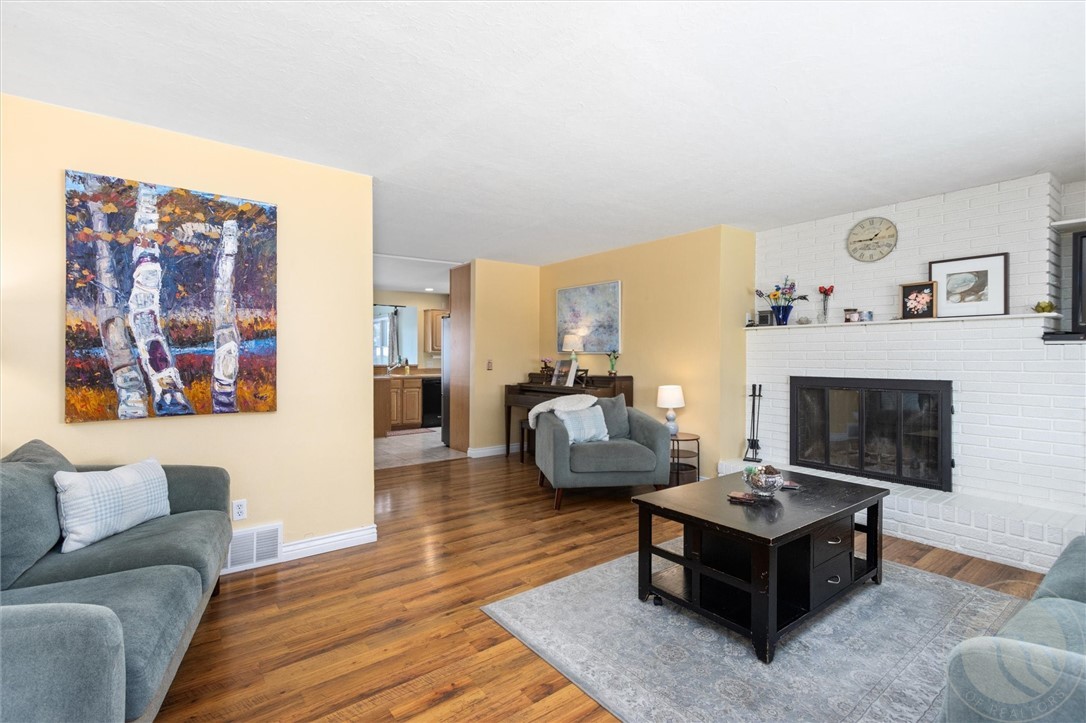 2412 Woody Drive