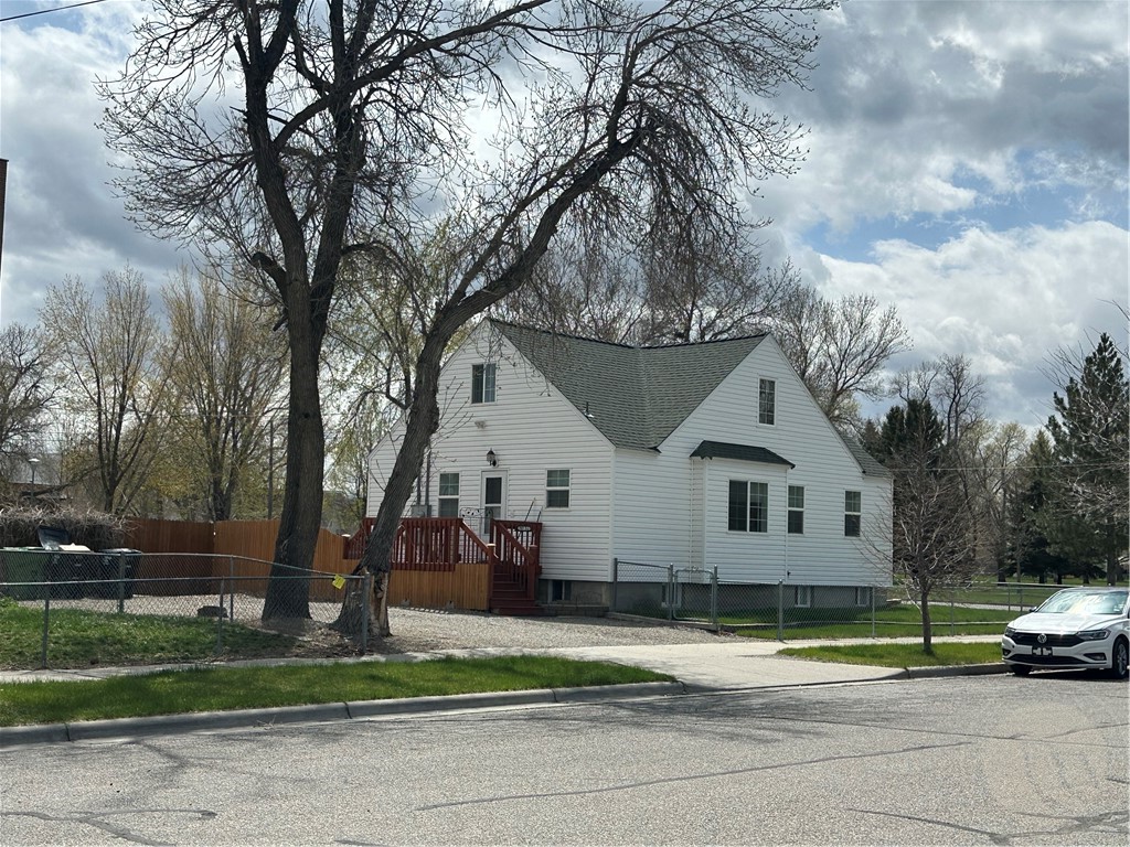 703 S 28th STREET