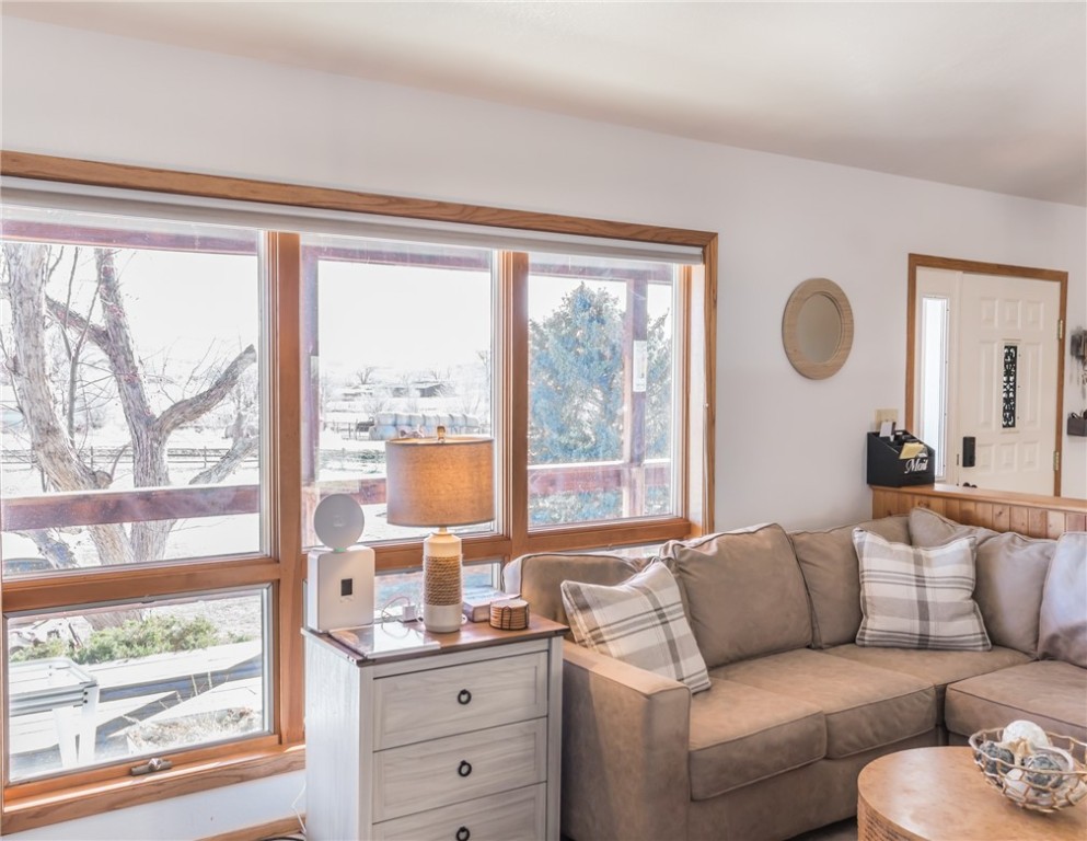 Bridger, Montana 59014, United States, 4 Bedrooms Bedrooms, ,3 BathroomsBathrooms,Residential,Active,251557