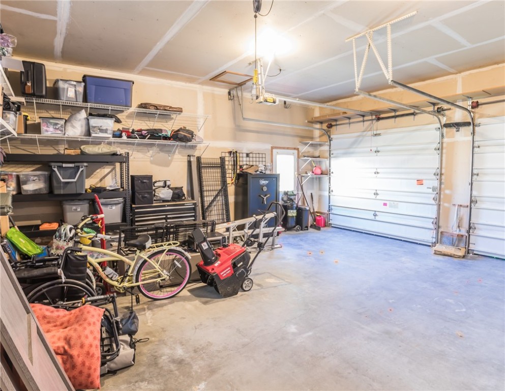 Bridger, Montana 59014, United States, 4 Bedrooms Bedrooms, ,3 BathroomsBathrooms,Residential,Active,251557