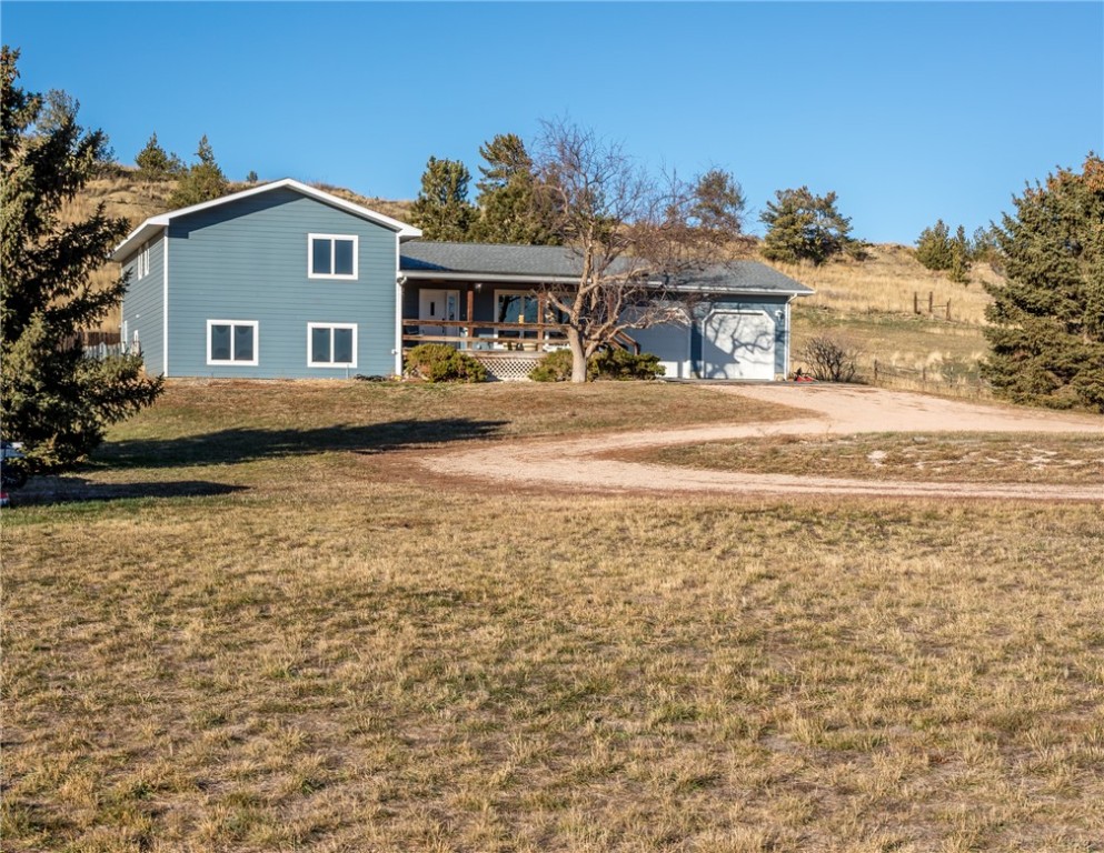 Bridger, Montana 59014, United States, 4 Bedrooms Bedrooms, ,3 BathroomsBathrooms,Residential,Active,251557