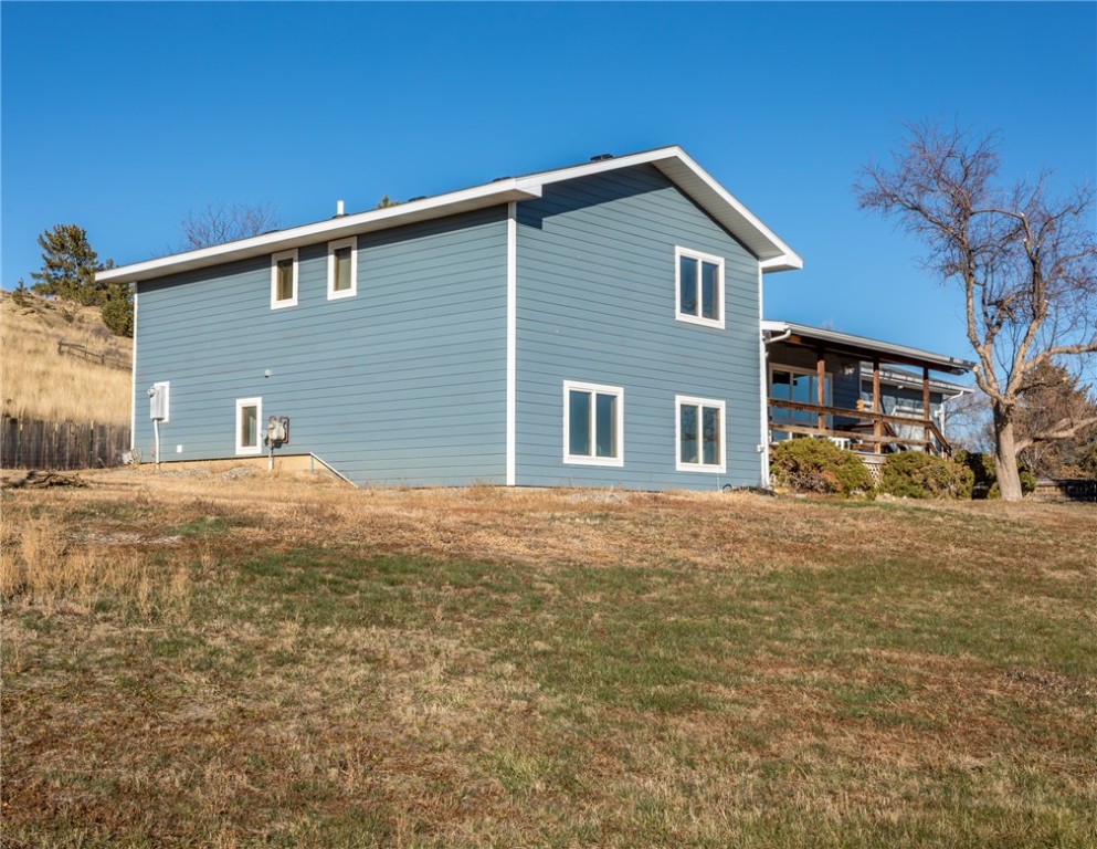 Bridger, Montana 59014, United States, 4 Bedrooms Bedrooms, ,3 BathroomsBathrooms,Residential,Active,251557