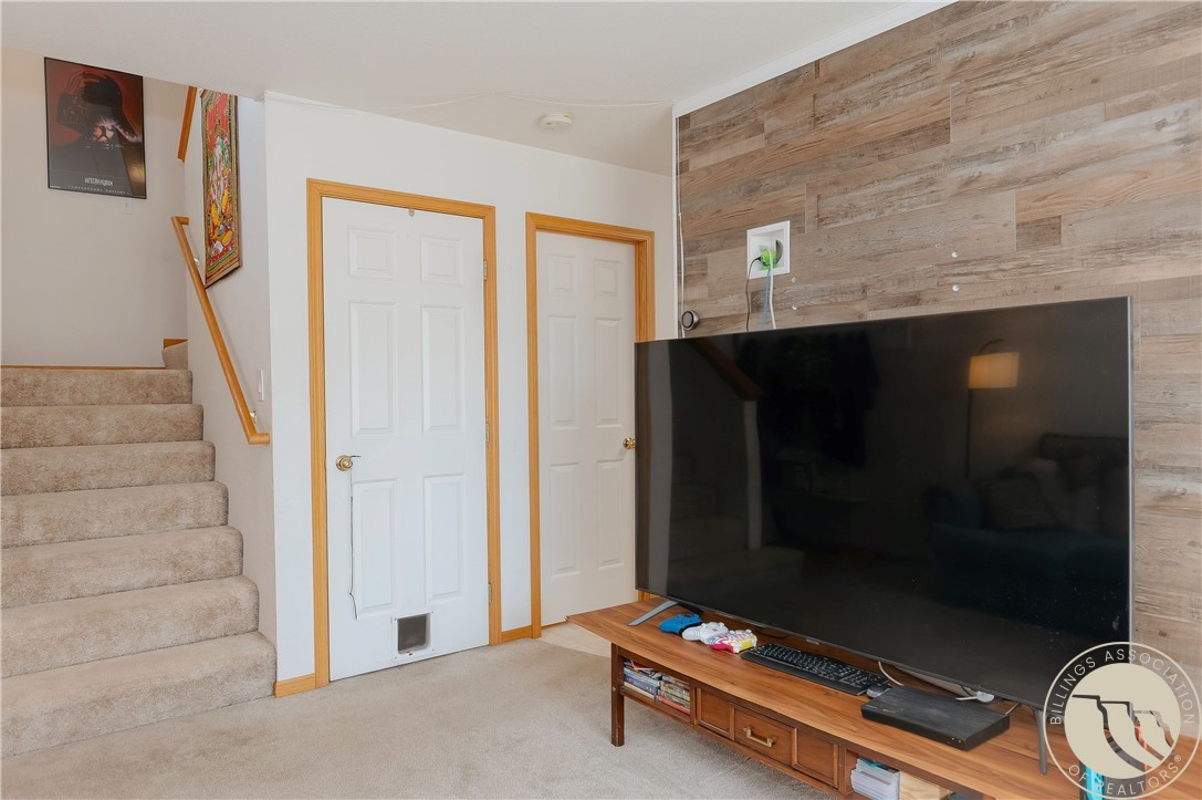 626 S 38th Street W 49