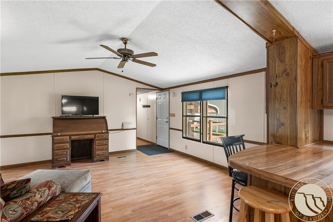 2224 US Hwy 87 E 152