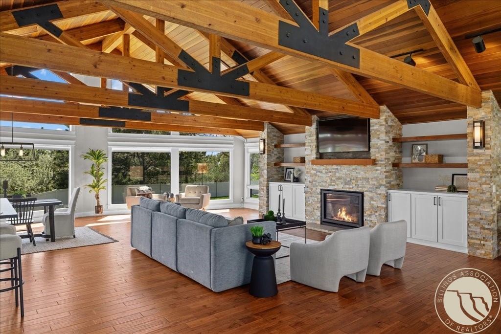 4534 Loma Vista Drive