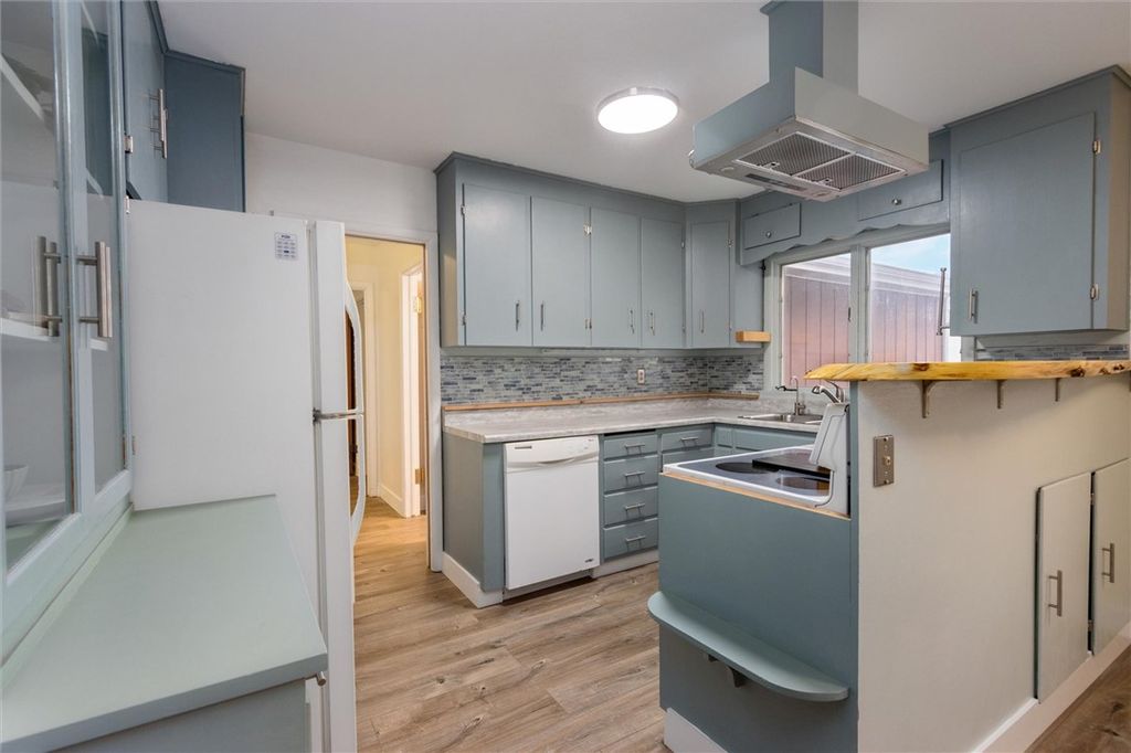 Photo of 1124 Parkhill Drive, Billings, MT 59102 (MLS # 356868)