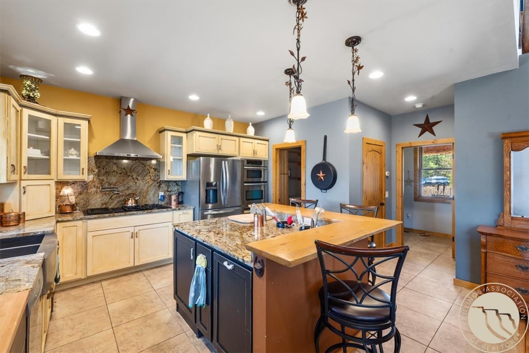 4545 High Trail Rd Road