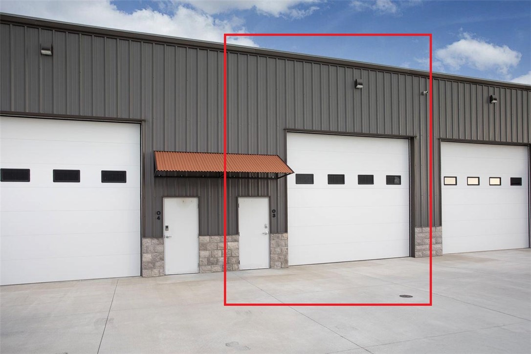 6501 Western Way, Unit O3 (Modified Gross Lease)