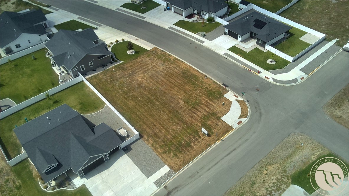 5208 Dovetail Avenue