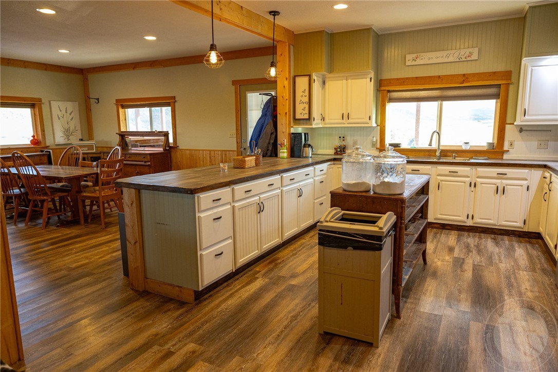 88 Lower Deer Creek Road