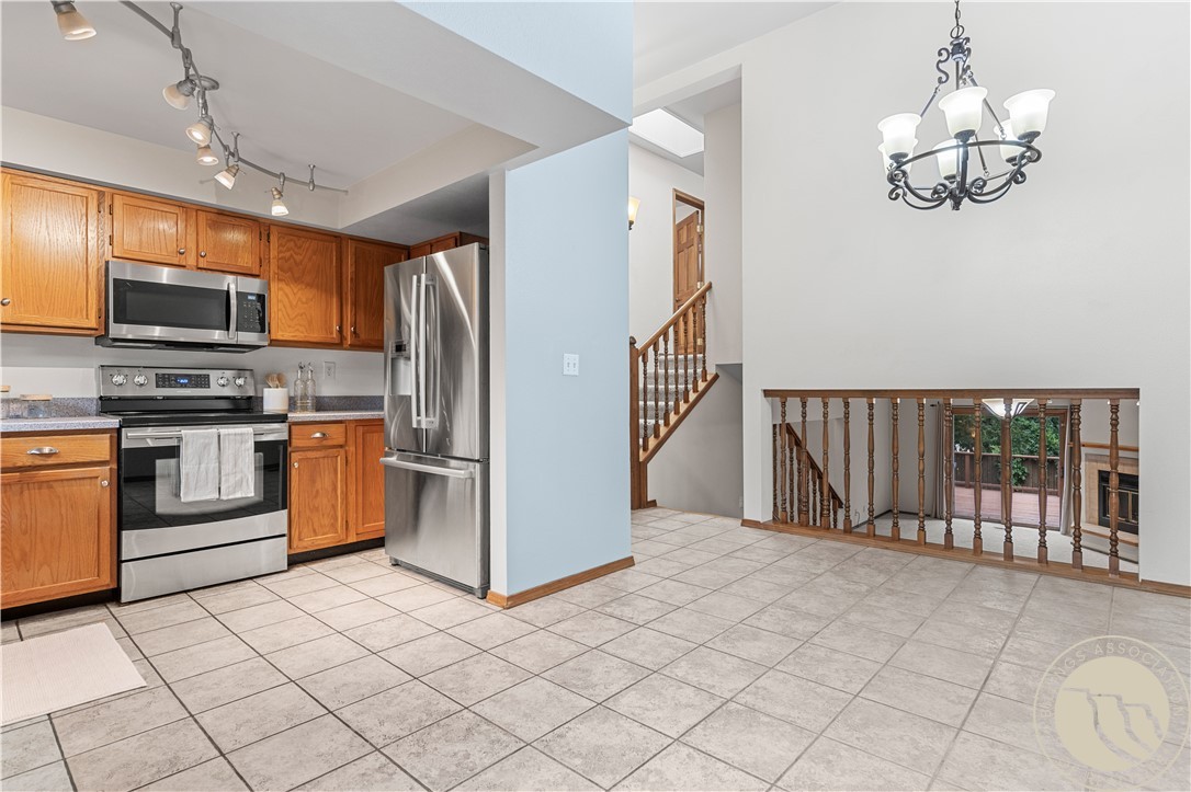 1225 Clark