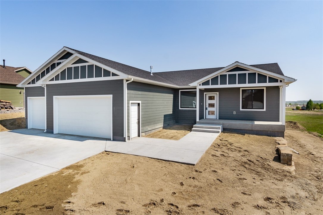 577 Chino Circle