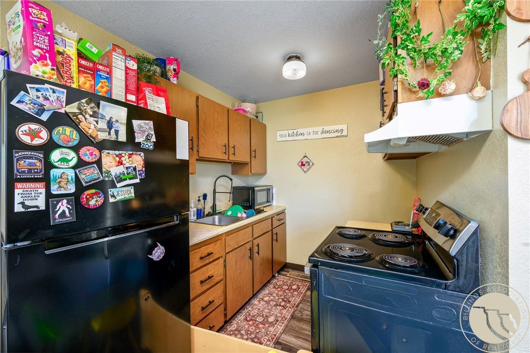 3 33rd Street W