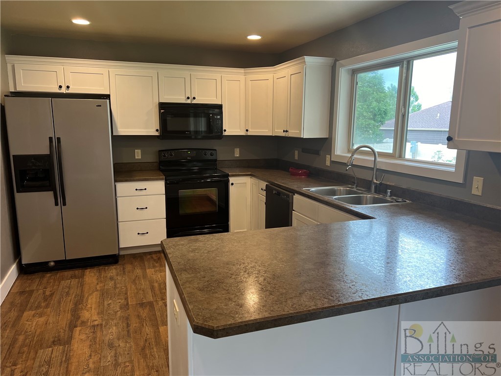 Billings, Montana 59106, United States, 4 Bedrooms Bedrooms, ,3 BathroomsBathrooms,Residential,Pending,53301