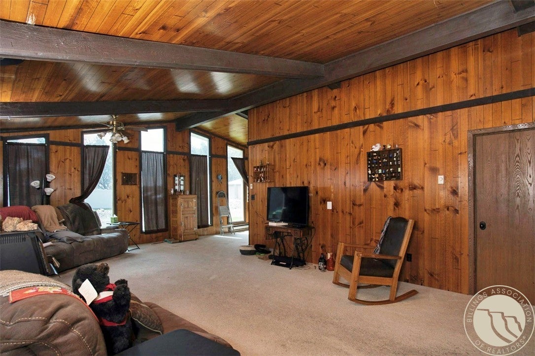 1208 S 56th Street W