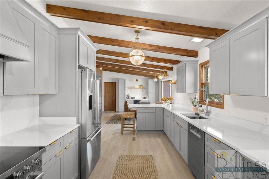 Billings, Montana 59106, United States, 4 Bedrooms Bedrooms, ,3 BathroomsBathrooms,Residential,Contingent,57541